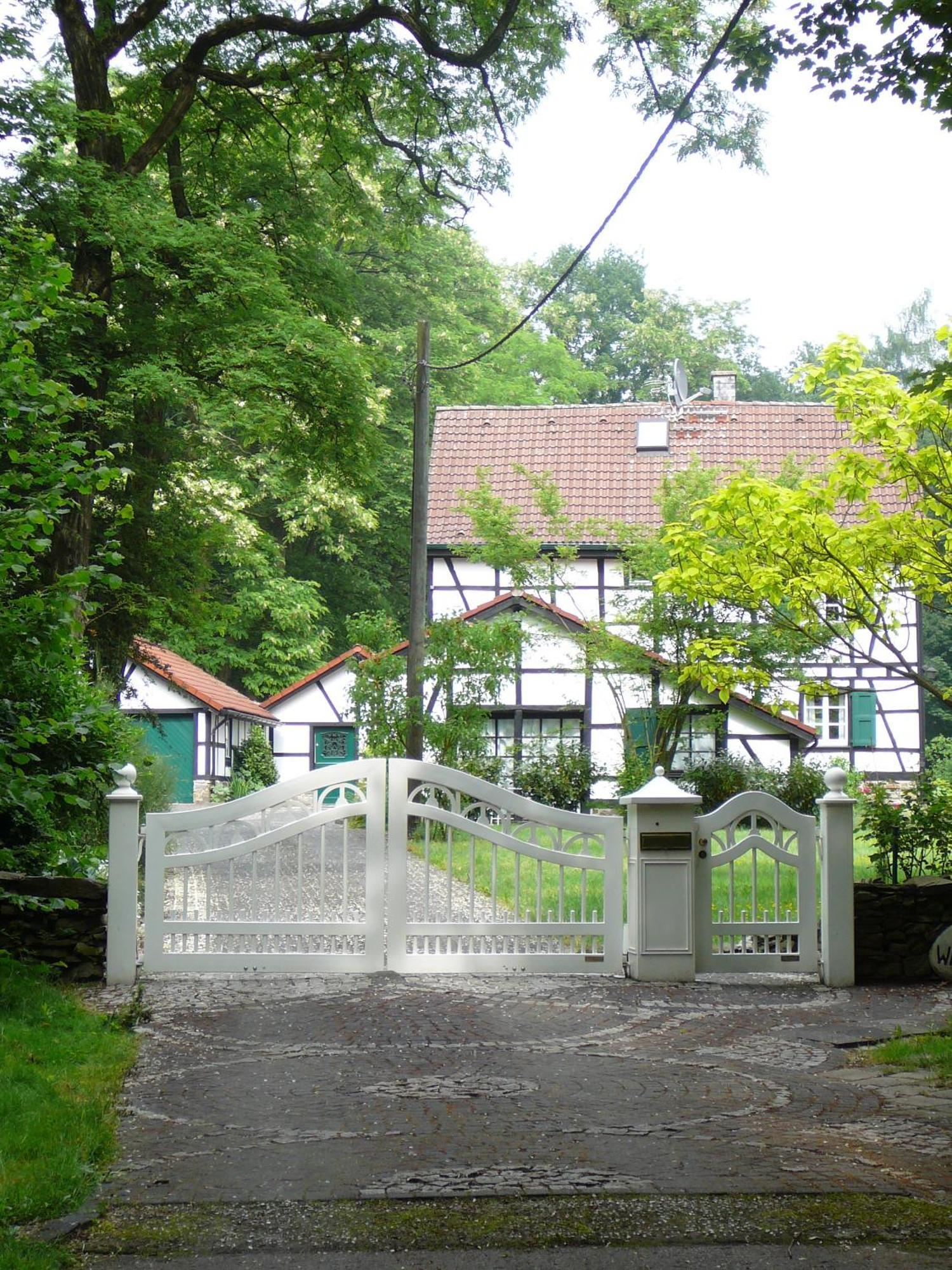 Gaestehaus Wahnenmuehle Erkrath Exterior photo